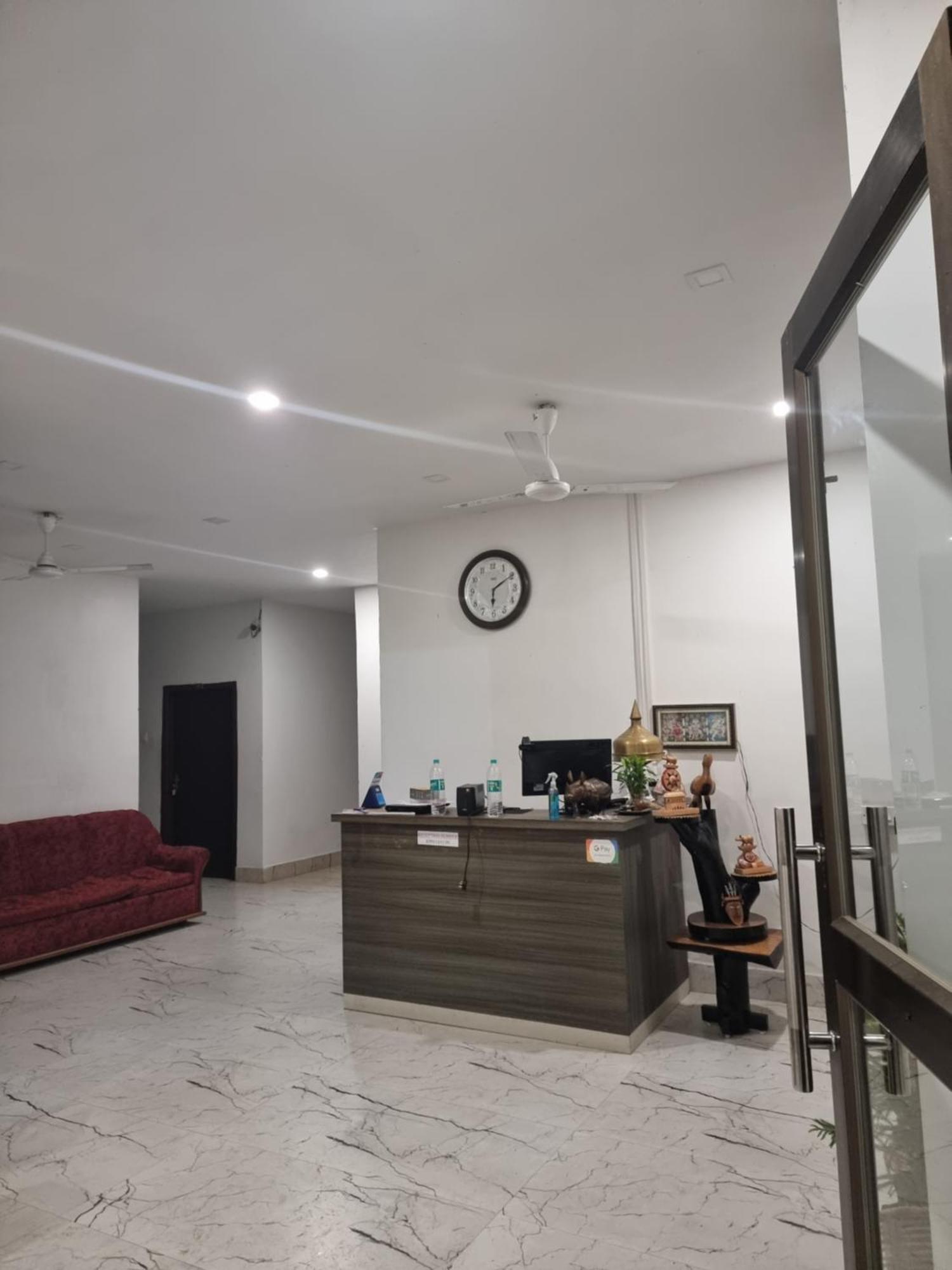 Shivaji Inn Казиранга Экстерьер фото